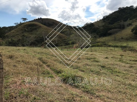 Fazenda em Rio Das Flores / RJ