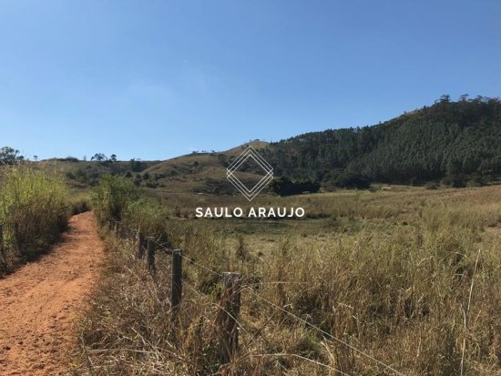 Fazenda em Três Rios / RJ