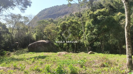 Terreno em Petrópolis / RJ